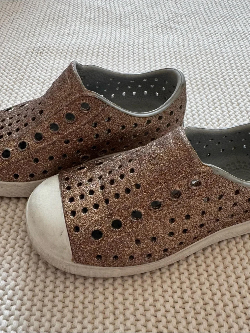 Native Shoes Kids Glitter Slip-On in Rose Gold